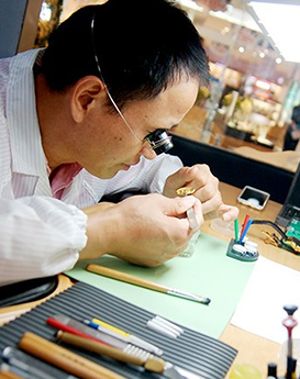 本杰明·托马斯-市中区雷达维修服务中心制表师